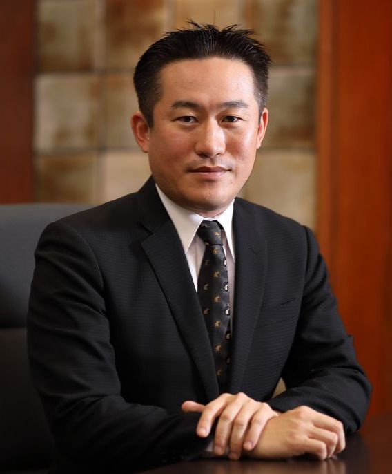 董事長(zhǎng)  川嵜 隆司